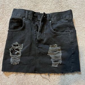black ripped forever 21 skirt